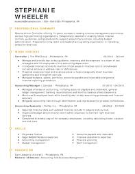 Financial analysts evaluate, interpret and report on huge volumes of complex financial data—from company reports to global economic trends—in order to forecast business and investment performance. Professional Finance Resume Examples For 2021 Livecareer