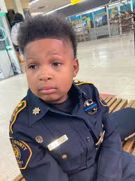 10-year-old boy with terminal brain cancer becomes honorary NYPD cop