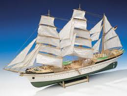 The german naval training tall ship gorch fock docks at sir rogerson's quay during a visit to dublin. Gorch Fock 1 90 Baukasten Standmodelle Modelle
