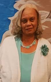 Sallie Blake's Instagram, Twitter & Facebook