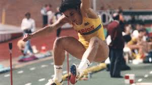 Con su salto de 15,50 metros el 10 de agosto de 1995 en el campeonato del mundo de gotemburgo (suecia), la atleta ucraniana inessa kravets logró. Atletismo Fallece Conchi Paredes 17 Veces Campeona De Espana De Triple Salto A Los 49 Anos As Com
