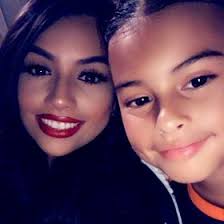 vanessa moraga (vaneesamarie890)