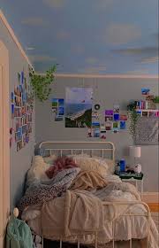 There are lots of layers of texture and colors incorporated to create a pulled together look! Pin By Ileana Lopez On Home In 2021 Dreamy Room Redecorate Bedroom Room Design Bedroom