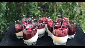 باناكوتا بالفريز الفواكه الحمراء تحلية سهلة و لذيذة En 2020 Panna Cotta Fruits Rouges Fruits