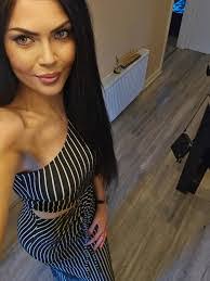 Lisa Nolan's Instagram, Twitter & Facebook