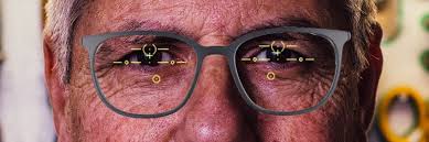 Hat das auge die fähigkeit verloren, die fehlsichtigkeit selbst zu korrigieren beziehungsweise wird dies zu anstrengend, ist eine korrektur notwendig. Probleme Mit Der Gleitsichtbrille Und Die Passenden Losungen Der Brillenladen Ihr Optiker In Mannheim