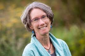 Lauren Mcgovern's Instagram, Twitter & Facebook