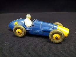 Issued 1962 with yellow triangle nose cone yellow plastic hubs and gloss black baseplate racing number 5 its in good original condition with age related playwear. Pin On Matchbox Dinky And Corgi Diecast Models