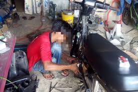 Check spelling or type a new query. Guru Sebak Di Bengkel Tak Sangka Pelajar Contoh Dan Menjadi Ada Di Depan Matanya Gaji Pertama Habis Untuk Motor Lama Viral Mstar