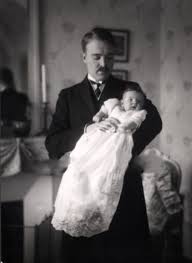 Prince Pierre Holds His Son Prince Rainier Iii In May 1923 Princesse Grace De Monaco Principaute De Monaco Monaco