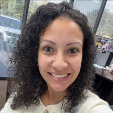 3 yr old girl birthday themes? We did winter ONEderland and two groovy for  1 and 2.