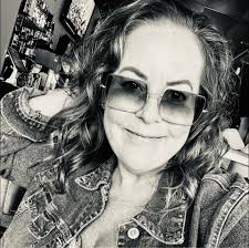 Can someone let my almost 4-year-old daughter ride a gentle horse for her  birthday in Arizona?