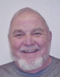 Eleanor Holcomb's Instagram, Twitter & Facebook