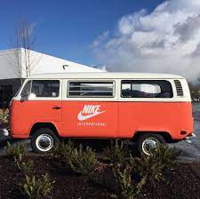 いいね 209件 コメント10件 dynoさん dynamicdynosaur のinstagramアカウント jump on the bus get ready for an amazing ride des volkswagen camper van volkswagen camper van