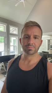 Needless to say Brian approves of the new house 🥰🐶 • #mattdracing  #mattdibenedetto #Teamchevy #Rackleywar #Rackleyroofing #dogsofinstagram  #dogs