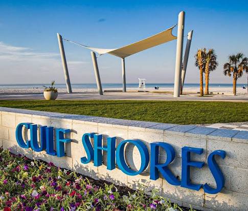 Gulf Shores Weighs Tighter Rules for Signs at Gulf Place