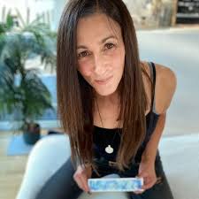 Hab mich während der Chemo lowcarb ernährt. Es gibt Nudeln aus Konjak Mehl  , die sind von der Konsistenz wie Udon Nudeln und wenn man sie vor dem  verwenden gut wäscht und