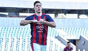 Volante central/ofensivo nombre mathías adalberto apellido villasanti rolón nacionalidad paraguay fecha de nacimiento 24 de enero de 1997 altura1,78 cm. Memes Tras El Nuevo Look De Churin Teleshow