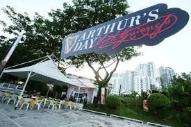 Bumped into joshua & his friends, it has been quite some time i didn't see him. Sunshine Kelly Beauty Fashion Lifestyle Travel Fitness Arthursday Party Souled Out Sri Hartamas