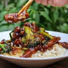 All of the amazing spicy/sweet flavors of mongolian beef, but in an incredibly easy slow cooker meal with just 10 minutes of prep. Homemade Chinese Take Out Vegan Seitan Mongolian Beef Broccoli Dining And Cooking