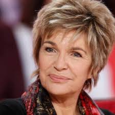 Ce film est le premier d'une collection de documentaires événements qui nous feront découvrir comment des personnalités deviennent les parrains d'une pour aller à la rencontre de cet homme d'exception et comprendre les enjeux de son combat, véronique jannot va partager pour nous sa. Veronique Jannot Guerie Du Cancer Ce N Est Pas Grace A La Chimio Femme Actuelle Le Mag