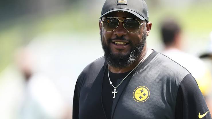 Ex-Steelers HC Mike Tomlin gets recruiting pitch to join Packers - Yahoo  Sports