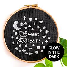 The color of the line indicates the color floss you need to use. Top Tips For Cross Stitching On Black Aida Fabric Or Dark Cross Stitch Cloth How To Embroider On Dark Fabrics Studio Koekoek Modern Embroidery