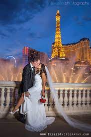 Las Vegas Wedding Strip Photo Tour Fallon And Brandon Las Vegas Wedding Photos Las Vegas Wedding Pictures Vegas Wedding Photos