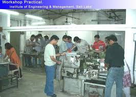 Choose Iem For Studying Mechanical Engineering From One Of The Best Engineering College Of Mechanical Engineering Jobs Engineering Management Engineering Jobs