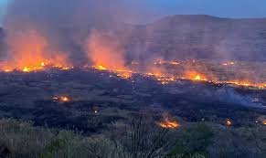 Sunrise and sunset times, civil twilight start and end times as well as solar noon, and day length for every day of may 2020 in phoenix, arizona. Interstate 17 Reopened North Of Phoenix After Sunset Fire Closure