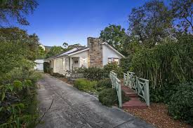 3 Bedroom House For Sale At 647 649 Point Nepean Road Mccrae Vic 3938 View Property Photos Floor Plans Local School Catc In 2020 House Viewing Mcm House Sale House