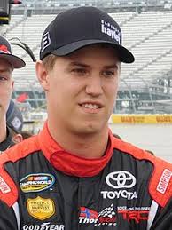 Similar to a traditional autograph session, where fans bring photos and memorabilia for team penske has also encouraged all 15 of its drivers across nascar, indycar, imsa and supercars to sign a group photo. 2014 Nascar K N Pro Series East Wikipedia