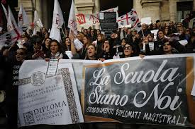 Di donne organizzano manifestazioni e convegni sull'argomento, cercando di sensibilizzare l'opinione pubblica sui. Scuola La Protesta Delle Maestre A Roma Davanti Al Ministero Dell Istruzione Corriere It