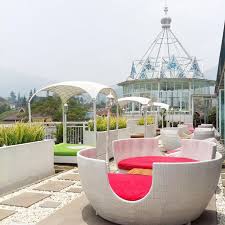 14 Unique Cafes And Restaurants In Bogor To Dine In Unique Cafe Outdoor Furniture Sets Bogor