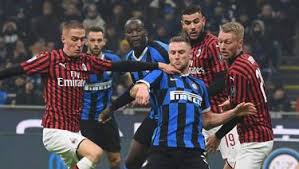 Zampa Forse Pubblico A San Siro Per Inter Milan Del 17 Ottobre La Gazzetta Dello Sport
