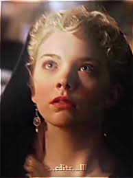 She’s so unbelievably beautiful I can’t even. || #nataliedormer  #nataliedormeredit #victoriadonato #victoriadonatoedit #casanova  #heathledger #anneboleyn #thetudors