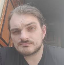 Old gamer having fun playing Helldivers with others