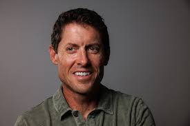 David Jahn, a former St. Charles resident, is returning to perform his  one-man show "Fill Your Hole" after building an acting career in Los  Angeles and Nashville.