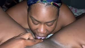 Luckie Lipz, kız arkadaşının amını son yemeği gibi yiyor