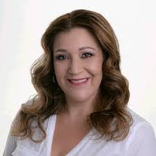 Sheila Lo's Instagram, Twitter & Facebook