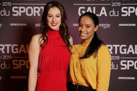 Maybe you would like to learn more about one of these? Kruim Van Belgische Sport Verzamelt Op Sportgala Evenepoel Vergezeld Door Oumi Derwael Schittert In Rode Jurk Foto Hln Be