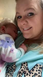 Lemme shoot my shot! 🤪 Single momma of 2 boys! ☺️