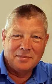 Robert Carlsen's Instagram, Twitter & Facebook