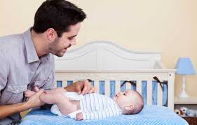 Aku anak dari keluarga yang berkecukupan. Ayah Sering Ganti Popok Anak Ini Dampak Psikologisnya