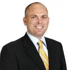 Kent Elliott's Instagram, Twitter & Facebook