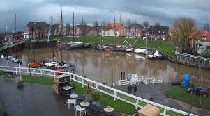 Den spektakulären ausblick auf die drei ostfriesischen inseln wangerooge, spiekeroog und langeoog sowie den hafen harlesiel kann man von den insgesamt 550 sitzplätzen wunderbar genießen. Carolinensiel Harlesiel Twitter