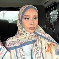 Top 100 Muslim Fashion Influencers in 2025