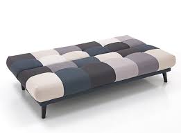 Materasso a un solo strato con apertura pieghevole. Divano Letto Con Apertura A Libro Patchwork E Bottocini