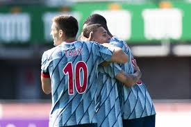 Oddspedia provides ajax sparta rotterdam betting odds from 66 betting sites on 37 markets. Antony Schiet Tiental Ajax Met Kunstgrasstuit Langs Taai Sparta Voetbal International