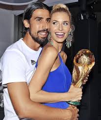 19.05.2021 23:08 | son güncelleme: Sami Khedira Liebt Er Fussballerin Melanie Leupolz Vom Fc Bayern Fussball Bild De